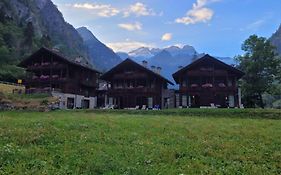 Pietre Gemelle Resort